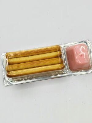 Strawberry Dip Crisps with Real Strawberry Puree and Calcium Enriched Non-GMO Kids Lunch Box Treats