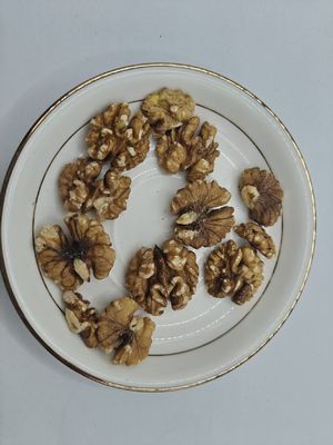 Premium Roasted Unsalted Walnut Kernels