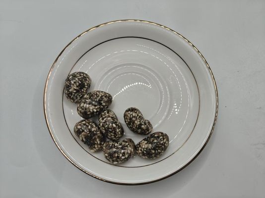 Black and White Sesame Cashew Nuts