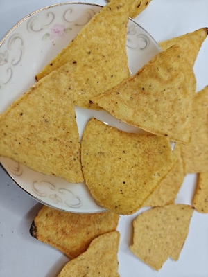 Tomato Flavored Corn Crisps for Savory Snack Lovers