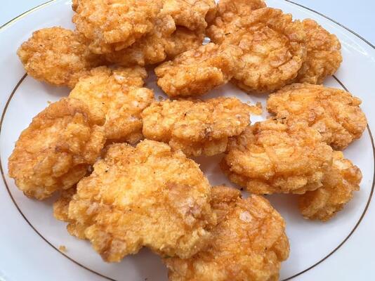 OEM Chilli/BBQ Flavor Round Rice Crackers Mix - Crispy Snacks with 12 Months Shelf Life