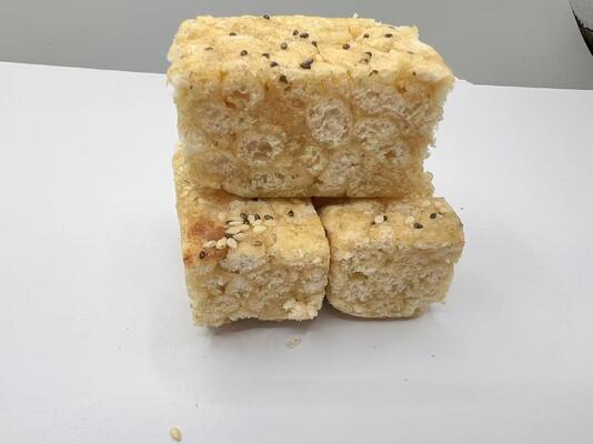 Saqima Pastry Traditional Chinese Honey Snack Light Crispy No Artificial Flavors Good for Spleen & Stomach