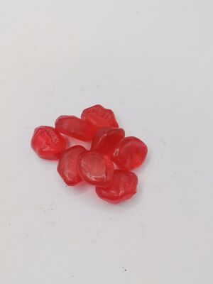Sugar-Free Strawberry Flavor Beauty Gummies with Collagen and Biotin in 7 Sachets for Healthy Skin and Hair