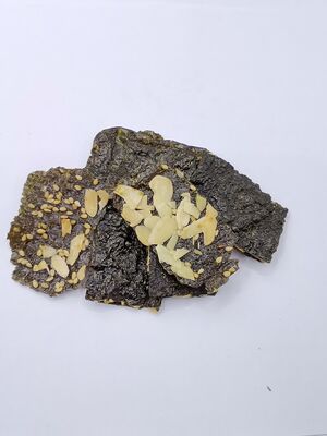 Multi-layer Seaweed Sandwich Crisps - Crispy and Savory Soya Bean Snacks Ready-to-Eat