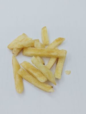 Fresh & Crisp Fries VF Vacuum Fried Potato Strips Low Oil Healthy Snack For Office Break Movie Watching Restaurant Supermarket Food Wholesale Distributors