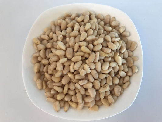 Organic Pine Raw Sprouted Nuts No Food Color Handpicked Material With OEM Service