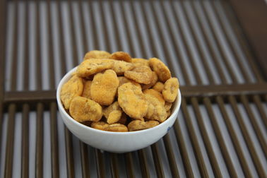 Split Dried Spicy Crispy Broad Beans Size Sieved Yellow Color Coated Seasoning