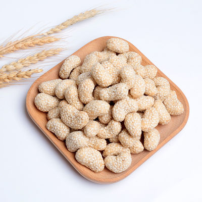 High Nutrition Coated Cashew Nuts Healthy Snack With Sesame Flavor Healthy Toasted Crispy Snacks